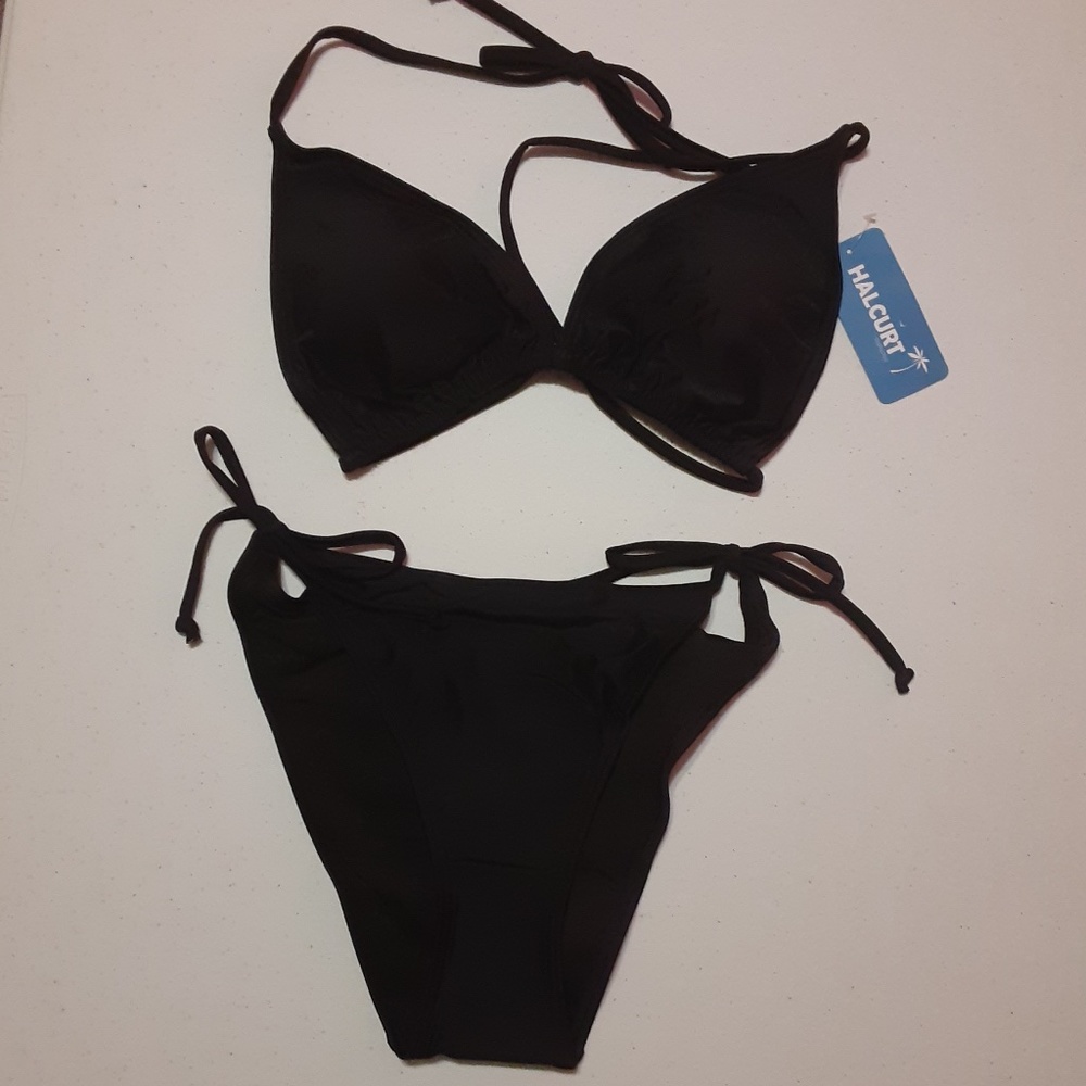 Halcurt Black 2-Piece Bikini